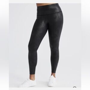Knix x Birds Papaya Faux Leather Leggings